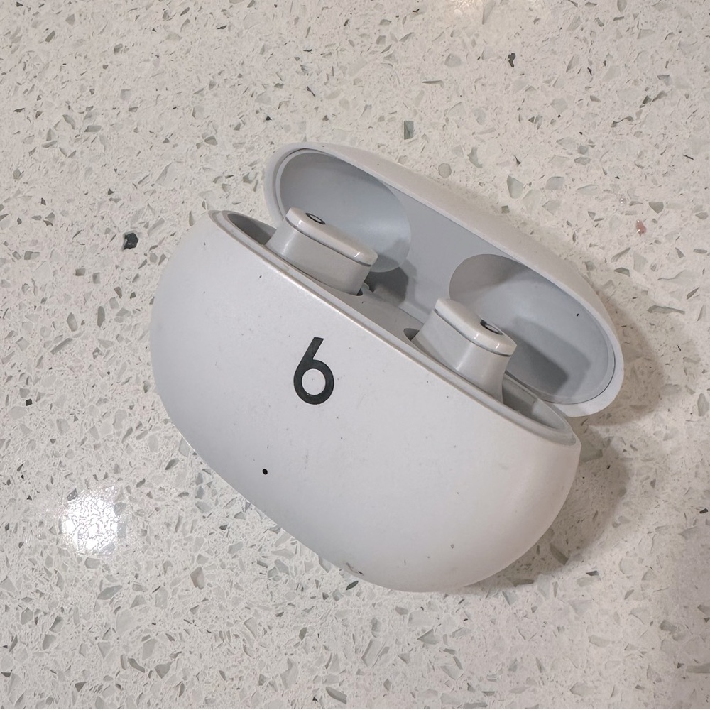 Beats EarPods great shape